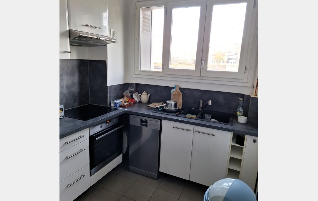 Annonces SAINTGENISLAVAL : Appartement | LYON (69006) | 49 m2 | 772 € 